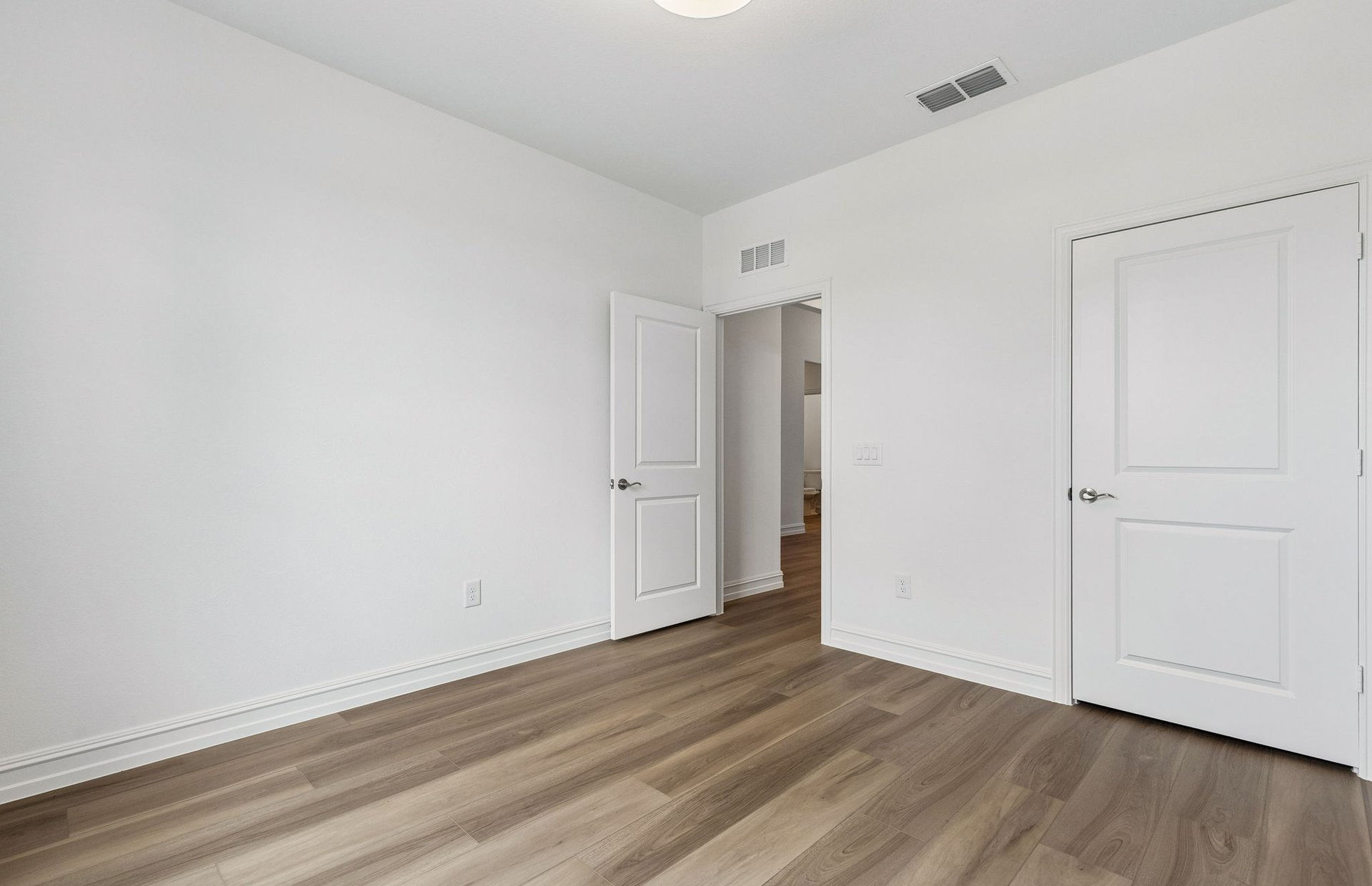 Prestige at 321 Cloverdale Lane, McKinney, Texas: photo 3