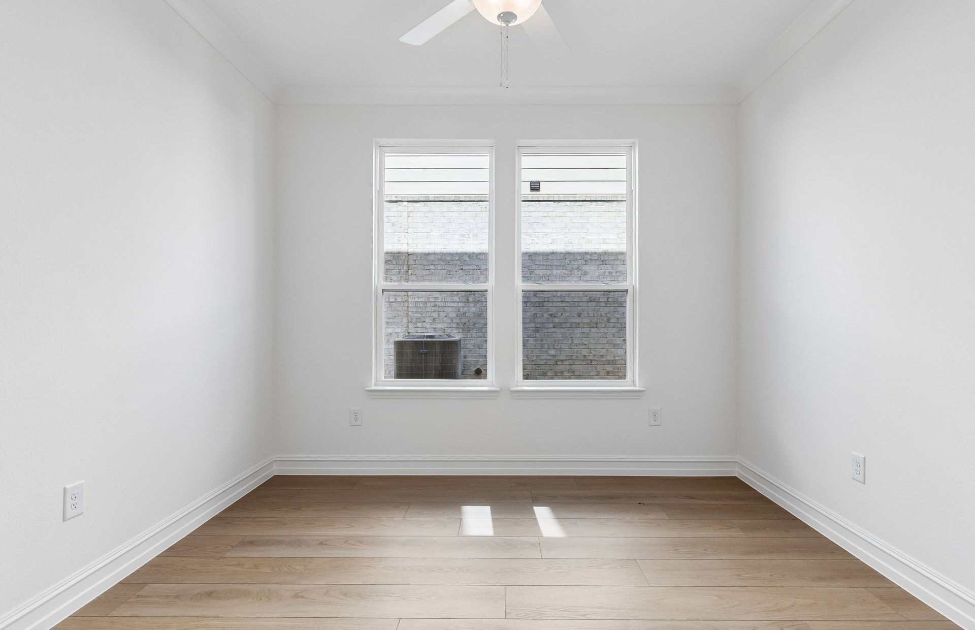 Ouray at 1221 Boyd Street, Aubrey, Texas: photo 2