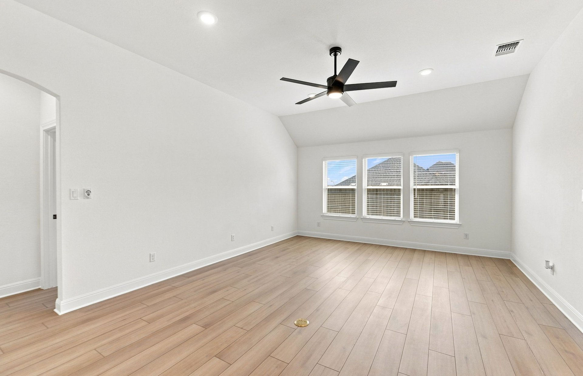 Crescent Bluff photo 5