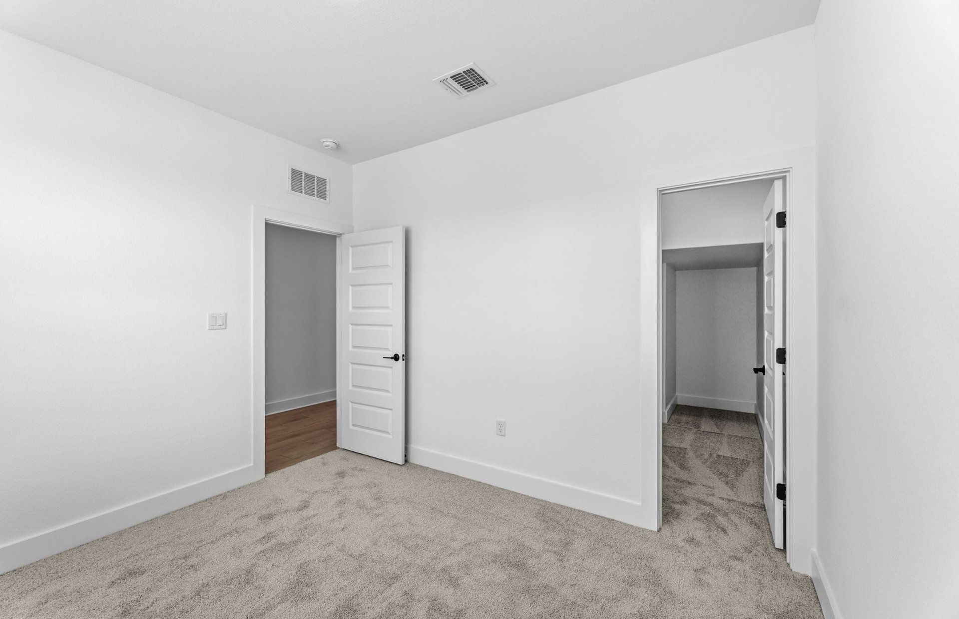 Lagos photo 6