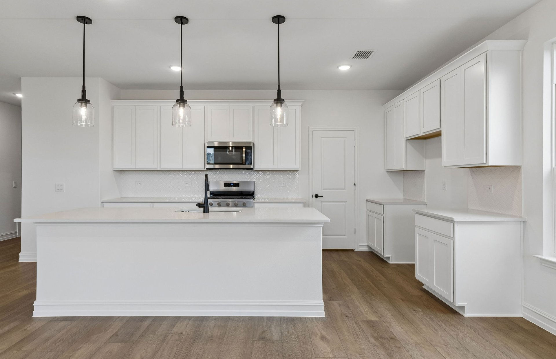 Albany at 1620 Cydney Lane, Anna, Texas: photo 2