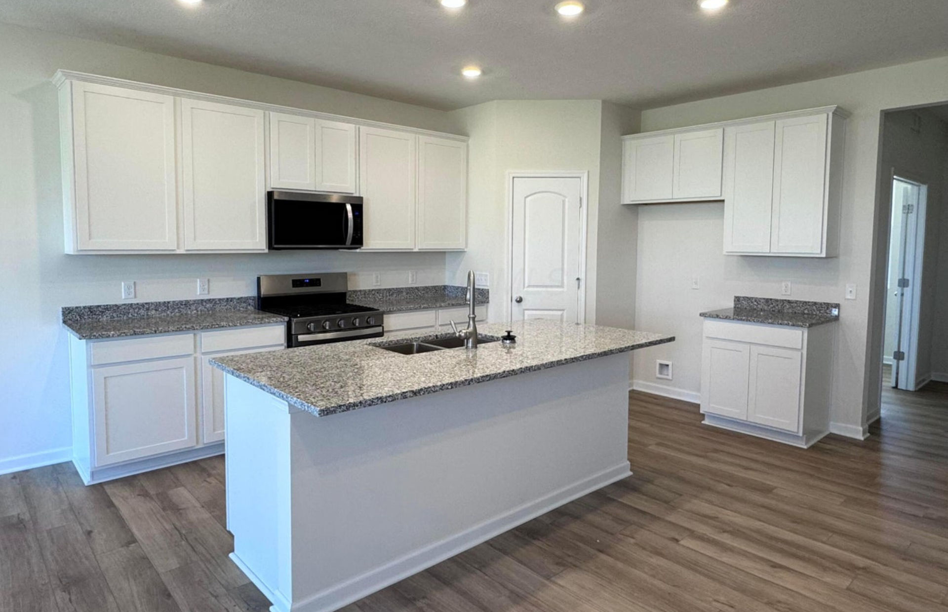 Bloomfield Hills photo 2