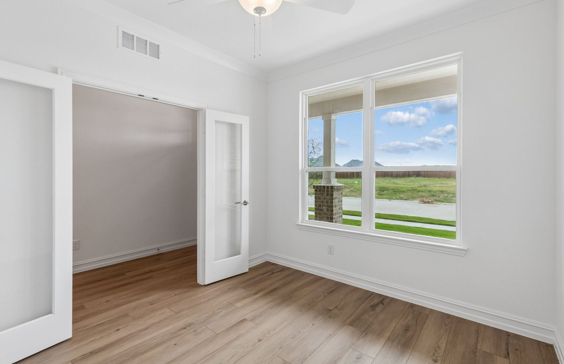 Azle at 11161 Roxburgh Road, Fort Worth, Texas: photo 3