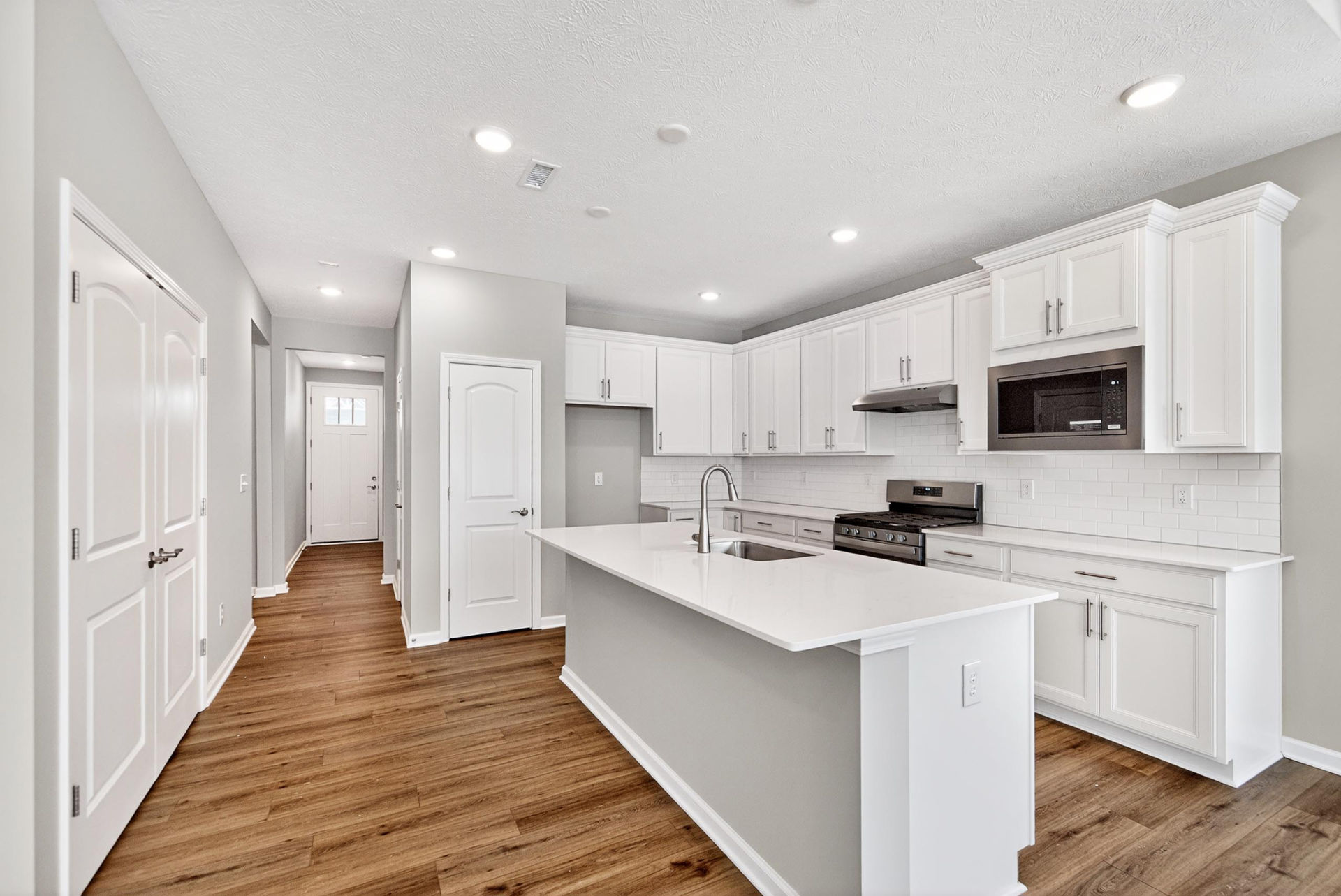 Finch Creek By Del Webb photo 4
