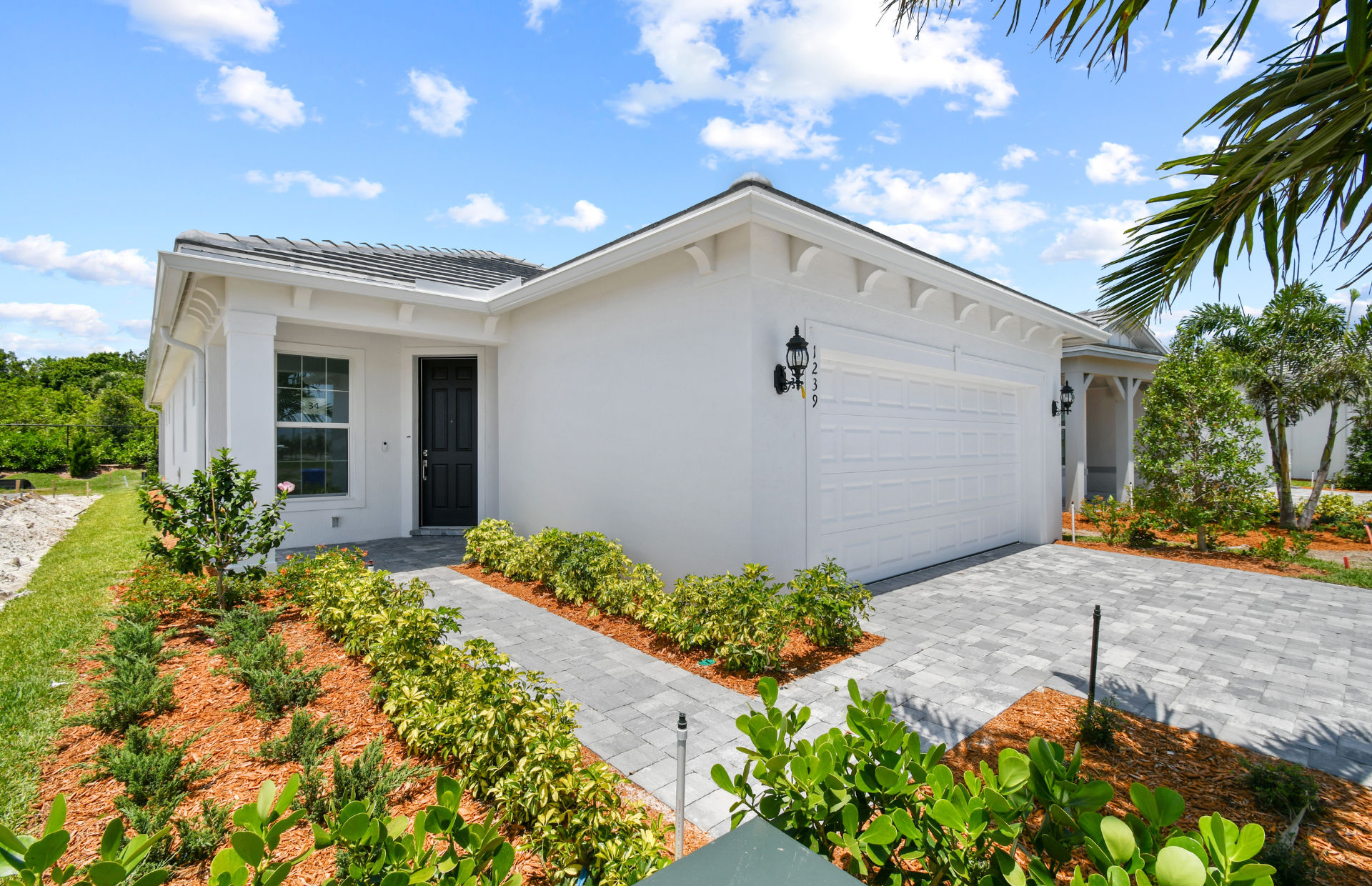 Costa Pointe photo 6