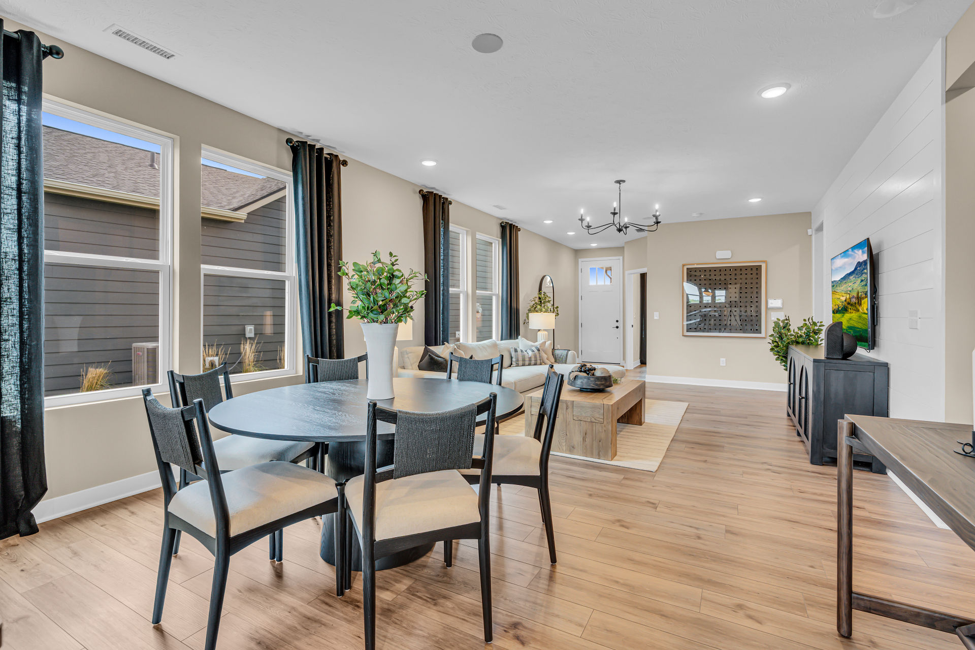 Finch Creek By Del Webb photo 5
