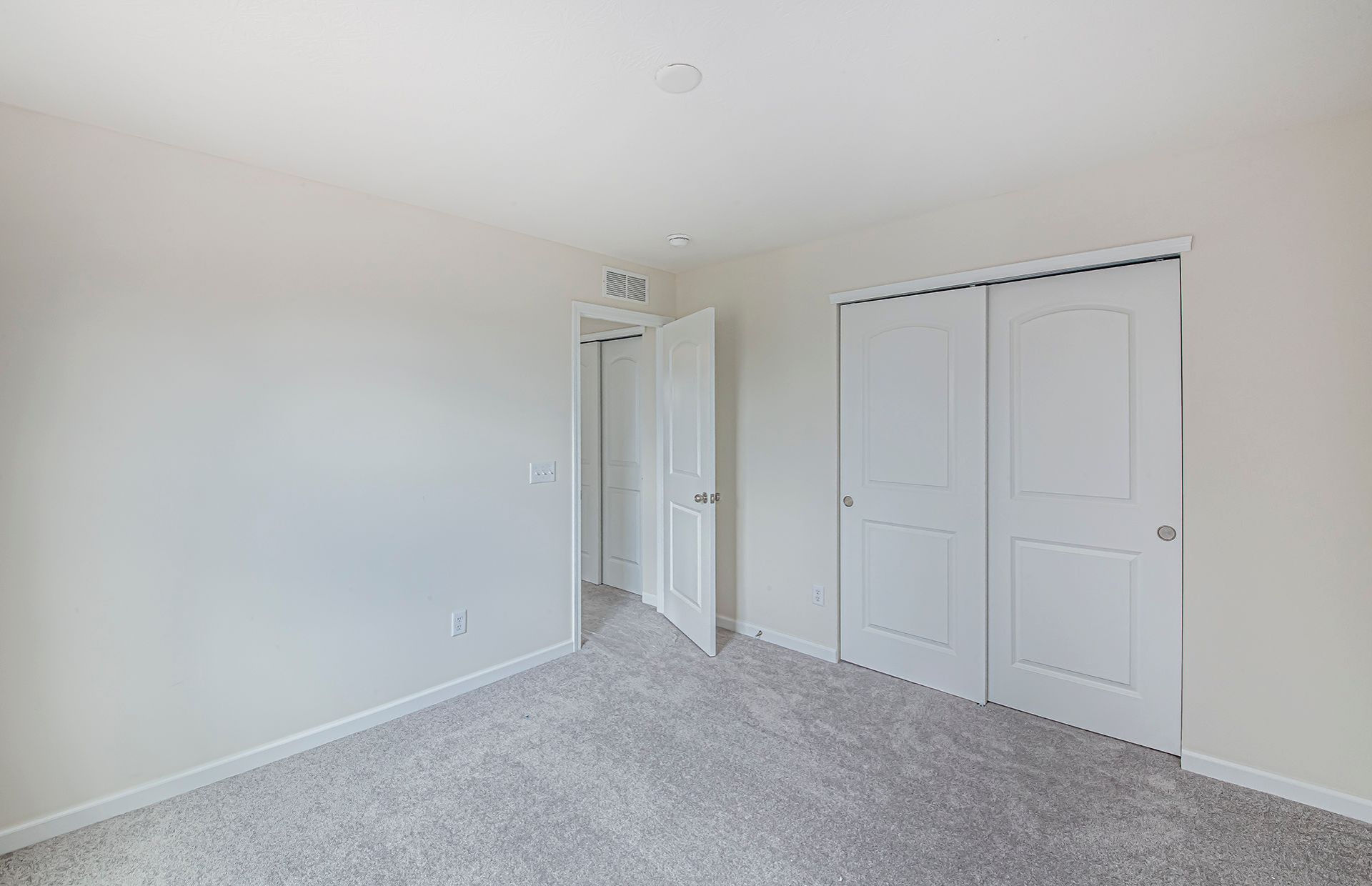 Bloomfield Hills photo 3