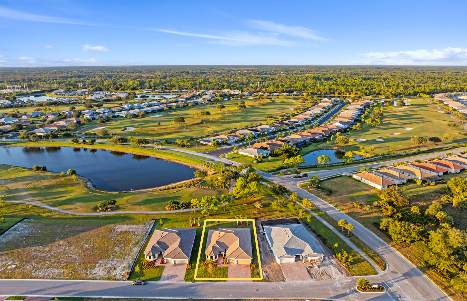 Hampton Lakes At River Hall photo 5