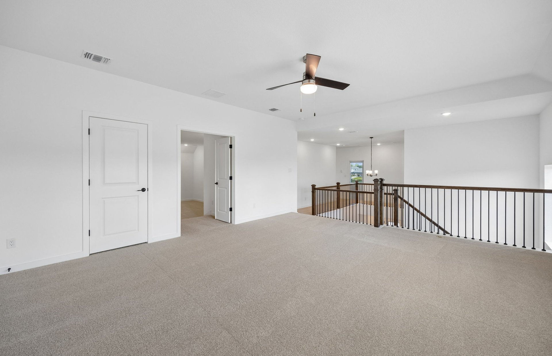 Crescent Bluff photo 2