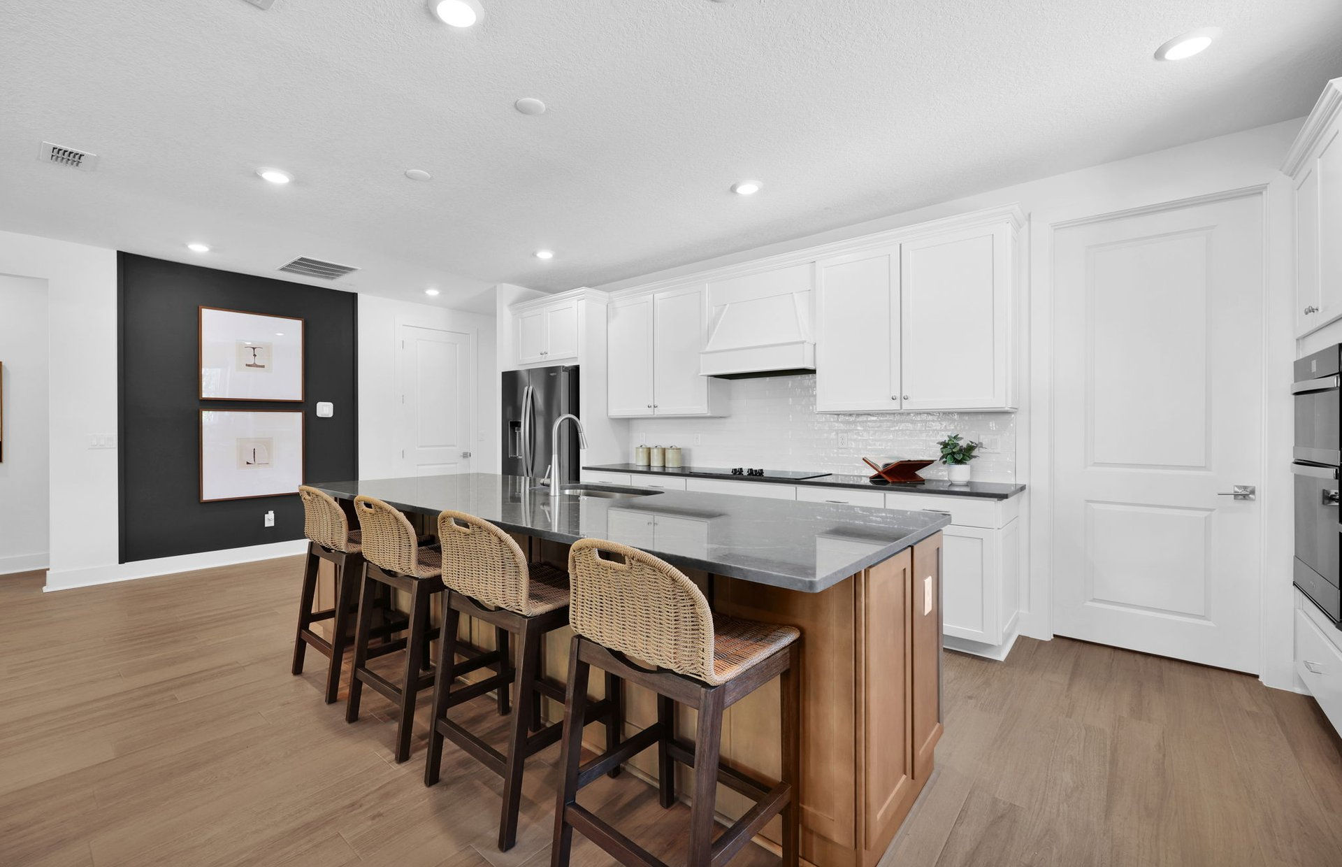 Lakeview Estates photo 4