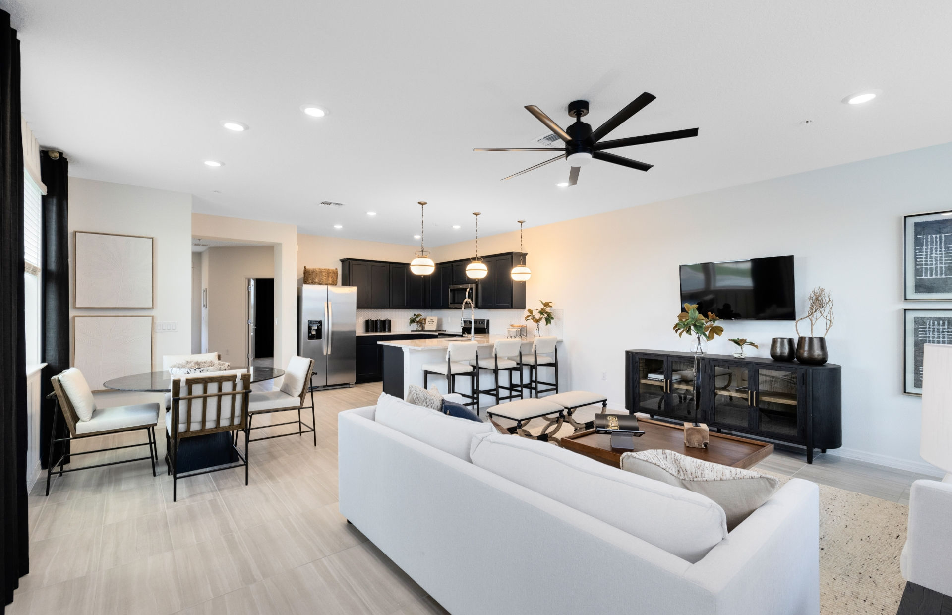 Lakehaven Estates photo 2