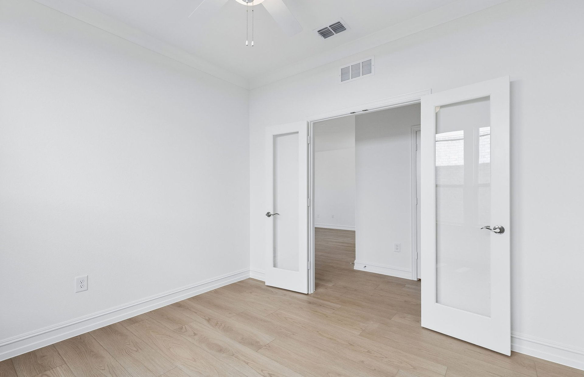 Ouray at 1221 Boyd Street, Aubrey, Texas: photo 3