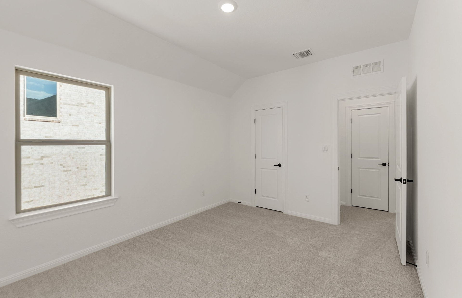 Crescent Bluff photo 2