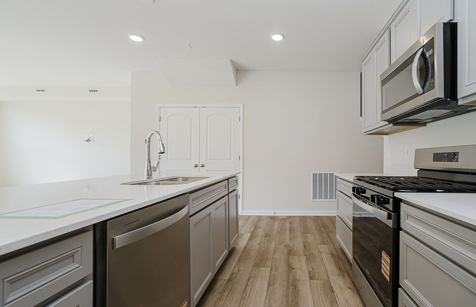 Lancaster Townhomes photo 4