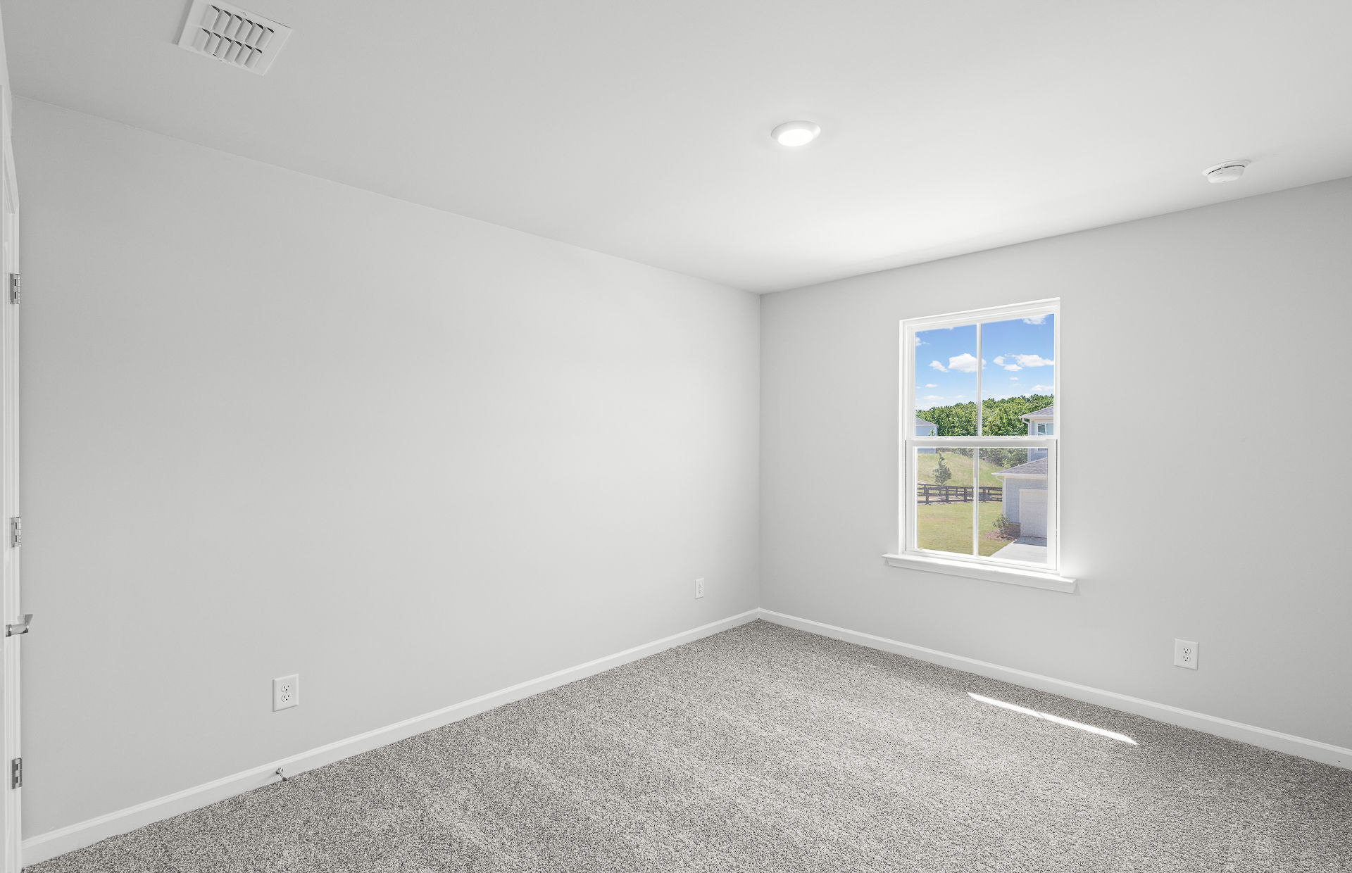 Avery Ridge photo 2