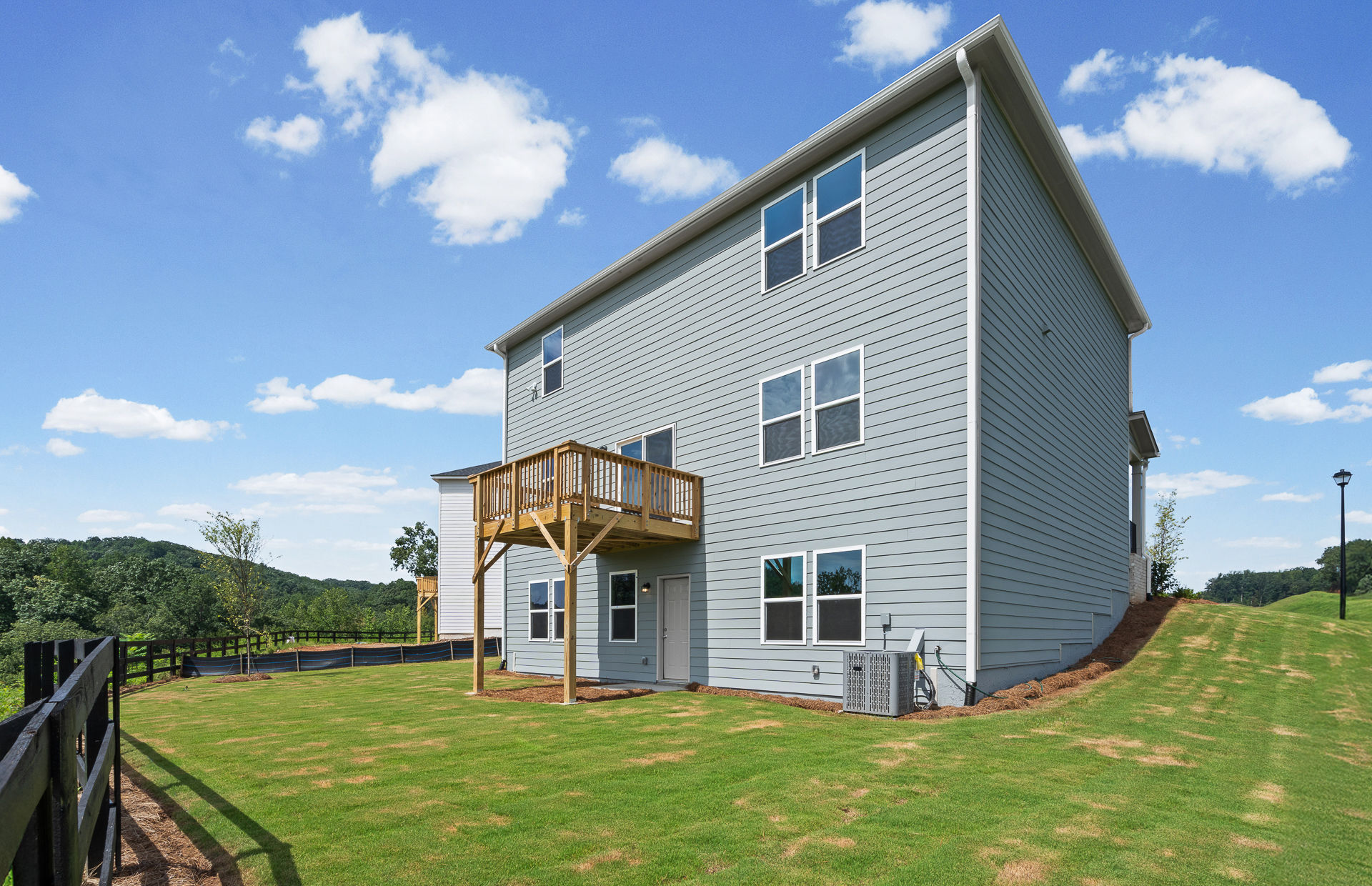 Avery Ridge photo 3