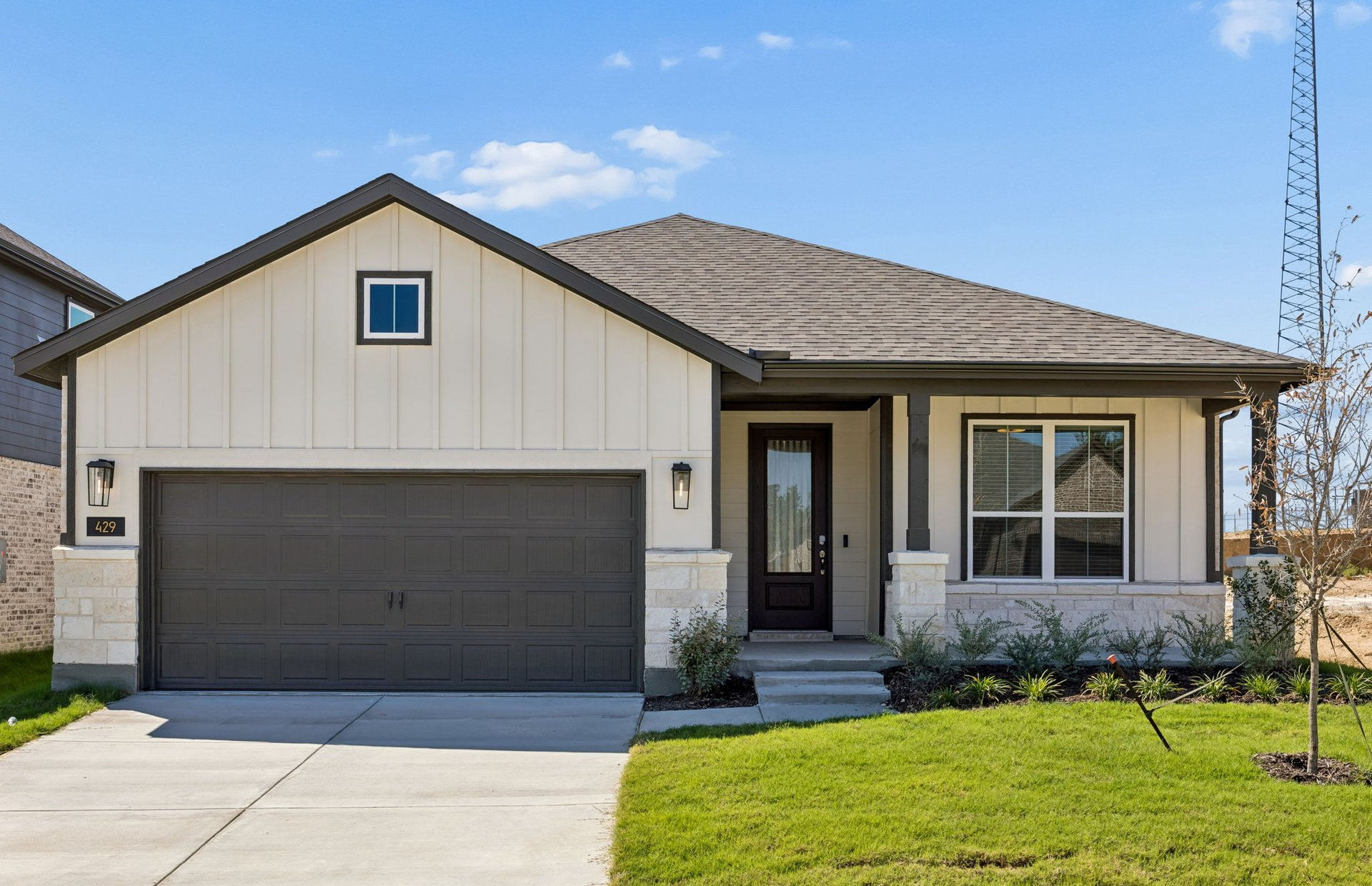 Burnet at 429 Avian Way, Godley, Texas